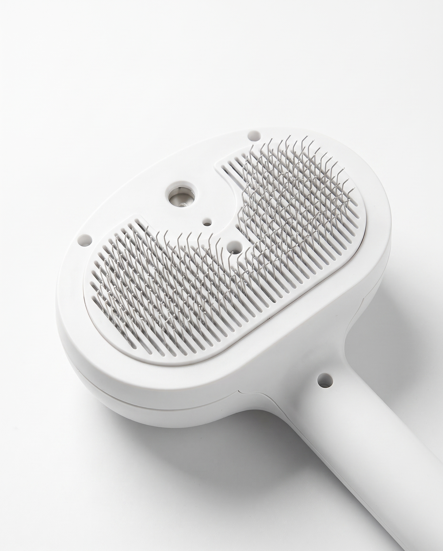 Vapor-Glow Self-Cleaning Misting Slicker Brush