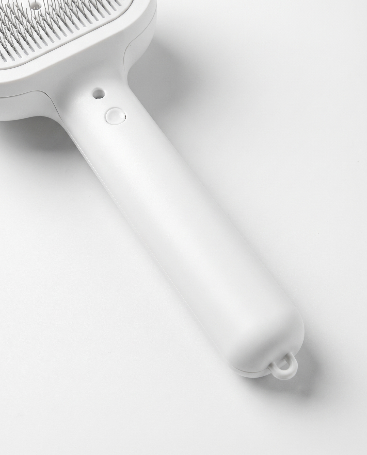 Vapor-Glow Self-Cleaning Misting Slicker Brush